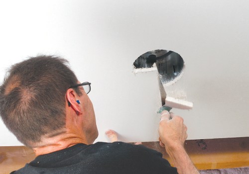 How to Use a Drywall Saw for Repair and Installation